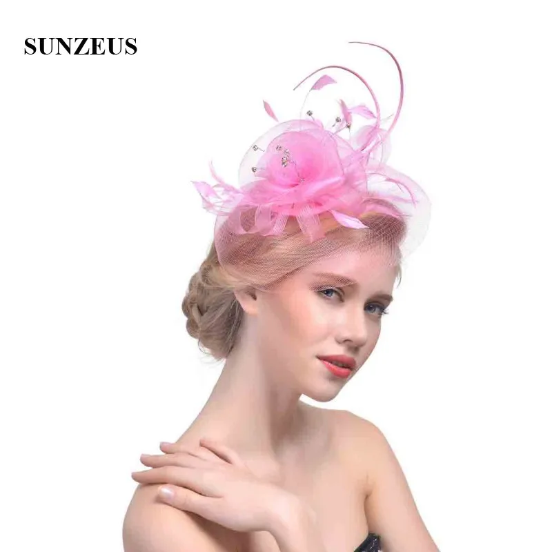 Weichen Tüll Gesicht Schleier Federn Fascinator Hüte für Braut Weiße Handgemachte Blumen mit Perlen Hochzeit Haar Zubehör SH29