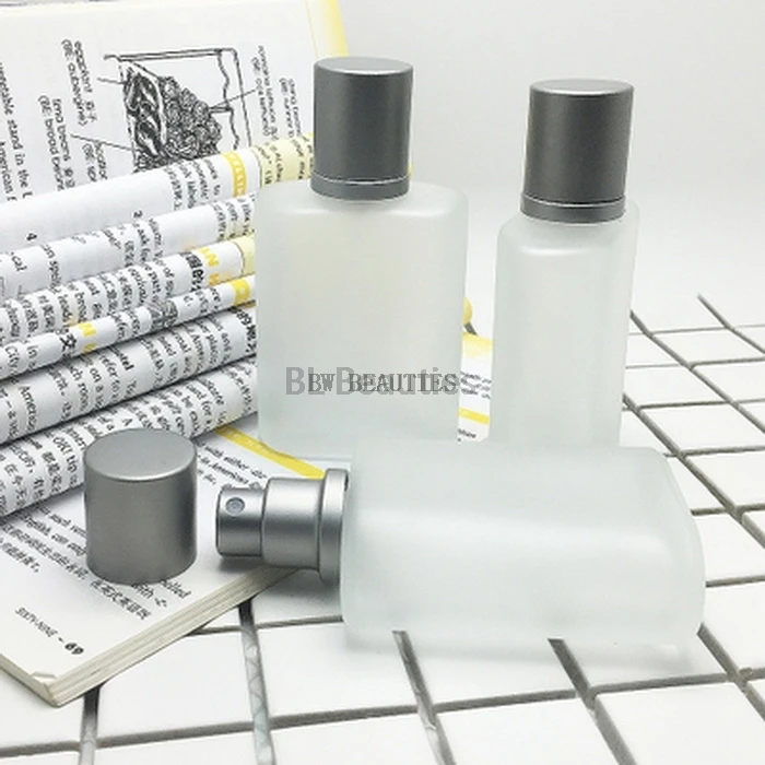 

100pcs/lot 30ml Empty Frosted Glass Spray Bottle Perfume Cosmetic Contaiers with Fine Mist Sprayers for Essential oil