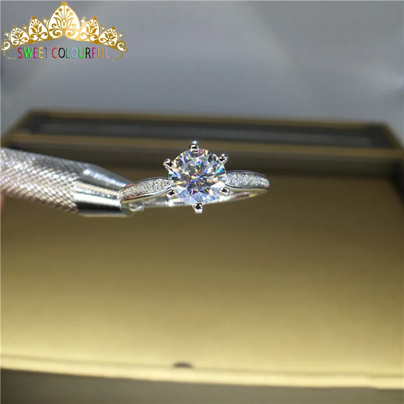 

100% 18K 750Au Gold Moissanite Diamond Ring D color VVS With national certificate MO-00119