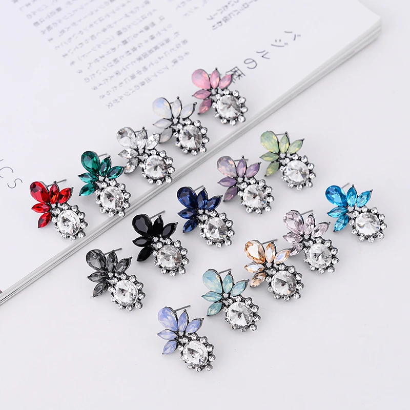 LUBOV Colorful Acrylic Stone Flower Piercing Earrings Fashion Rhinestone Decoration Metal Stud Earrings Women Party Jewelry 2019