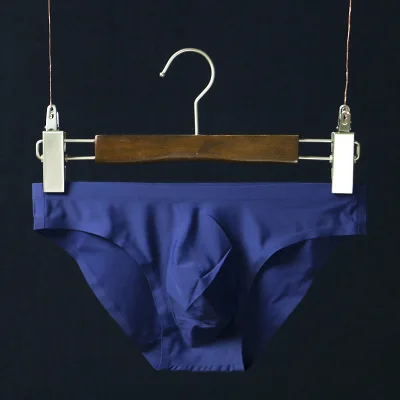 2018 nuovo sexy Degli Uomini Ultra-sottile Della Biancheria Intima del Mens Slip di Seta del Ghiaccio Famosa Solido Senza Soluzione di Continuità Biancheria Intima Degli Uomini Traspirante Biancheria Intima