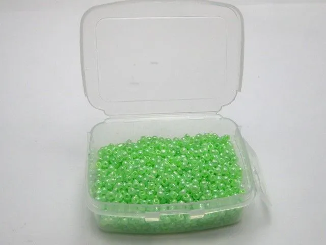 5000 pcs diy Accessories Decorative Spacer beads Green Glass Seed Beads 2mm (10/0) + Storage Box