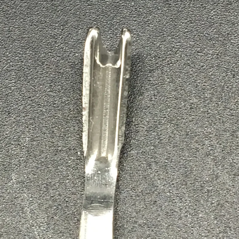 1 PCS FAI DA TE In Pelle di Lavoro Utensili In Metallo Strumenti Del Mestiere di Cuoio U A Forma di V FAI DA TE Lavorazione della pelle Intagliare Strumenti di Pelle