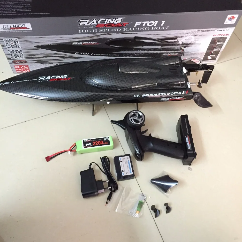 50km/h 65CM Feilun FT011 Brushless Motor Big RC Boat Water Cooling High Speed Racing RTR 2.4GHz Children\'s Gjft