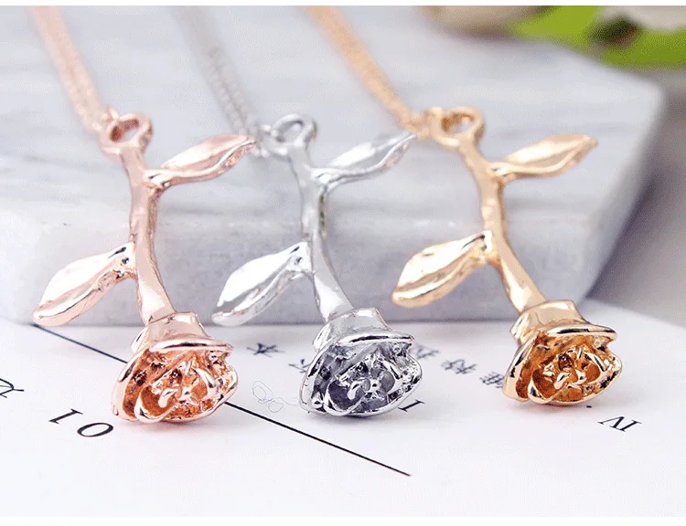 2018 Foreign Trade New Delicate Three-color Rose Pendant Necklace To Send Girlfriend Valentine\'s Day Gift Necklace Women Choker