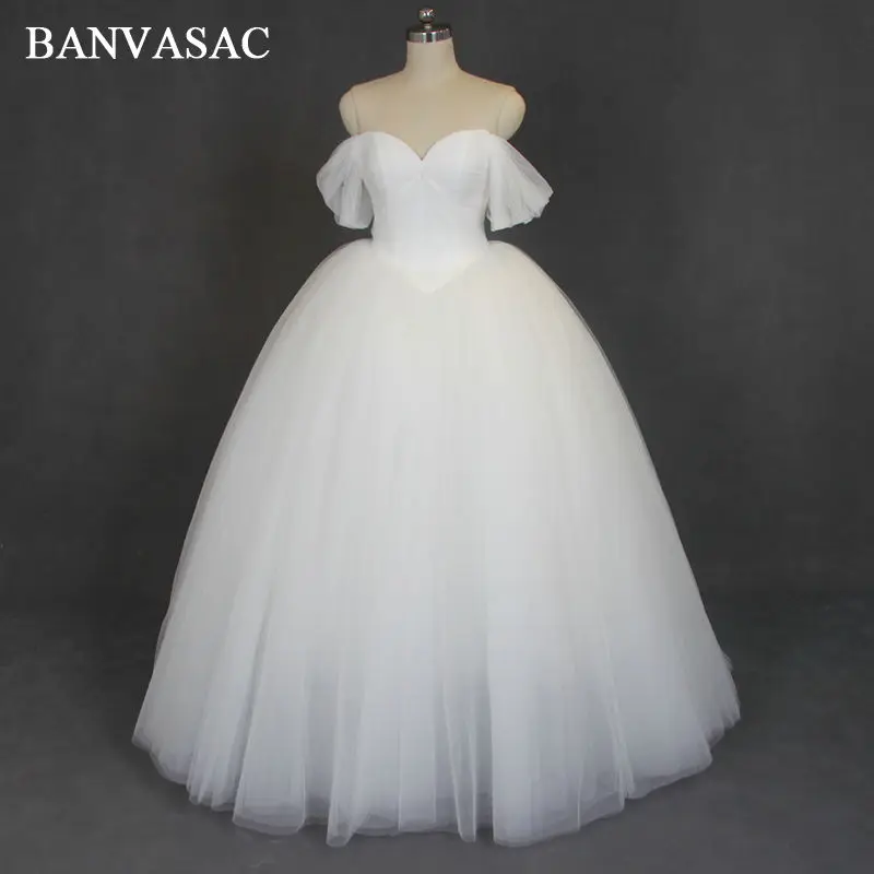 

BANVASAC 2017 New Elegant Pleat Strapless Wedding Dresses Vintage Short Sleeve Satin Draped Lace Bridal Ball Gowns