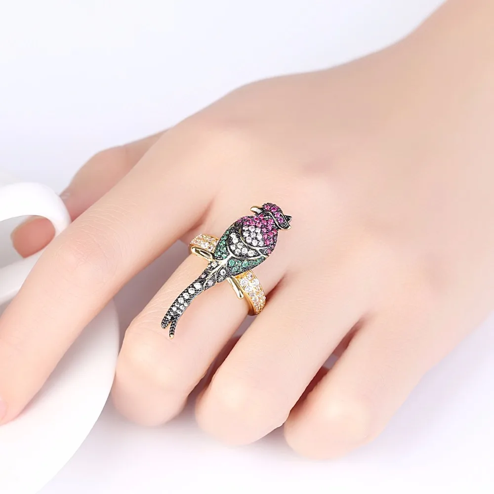 LUOTEEMI New Trendy Gold Color Multi Cubic Zirconia Paved Vivid Parrot Bird Animal Rings For Women Bijoux Jewellery Party Gifts