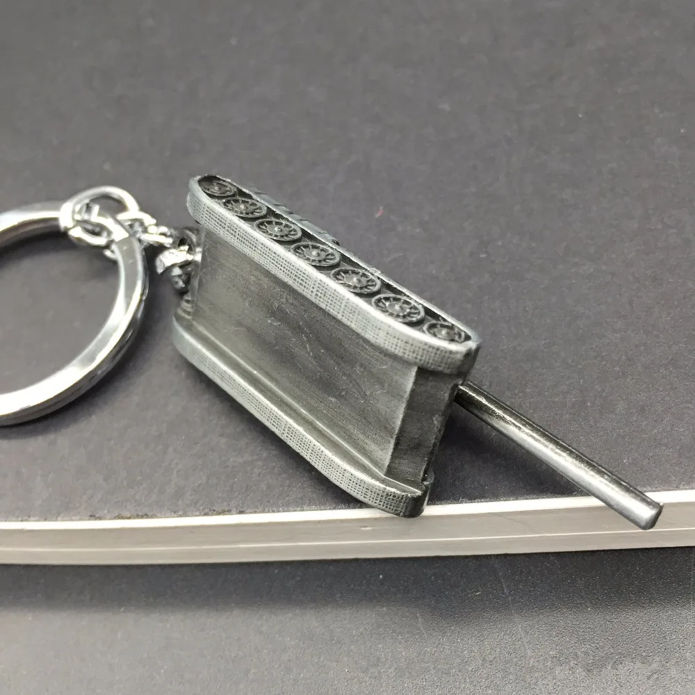 Fashion World of Tanks Key Chains Ring Men WOT Game Chariot Keychain Bag Charms Car Keyring Party Gift For Man Trinket Souvenirs