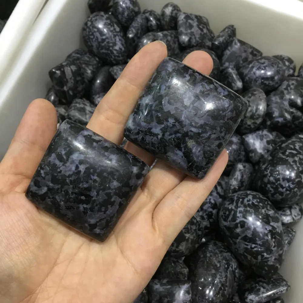 2pcs Natural polished gabbro stone mineral crystal palm stone