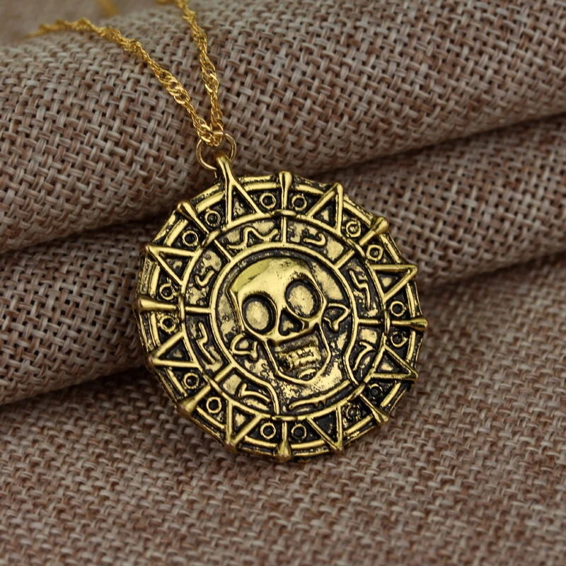 Fashion Retro Movie Pirates of the Caribbean Necklace Aztec coin Vintage Gold Captain Jack Sparrow Medallion Skull Men Necklaces