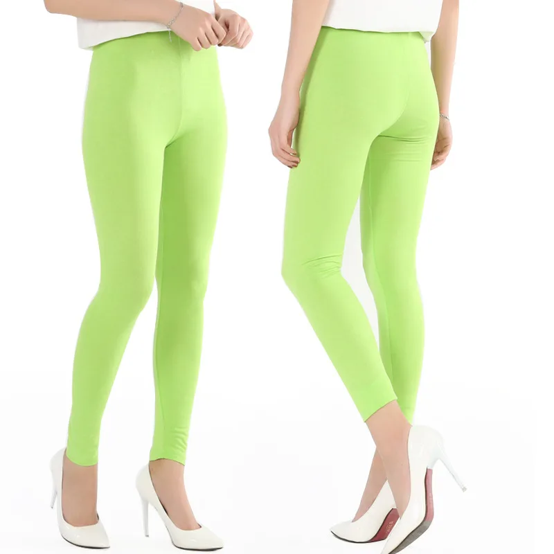 Leggings für Frauen Sommer Stil Große Elastische Weiche Atmungsaktive Plus Größe 7XL Große Größe Candy Farbe Modale Weibliche Hosen