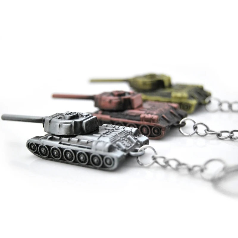 Fashion World of Tanks Key Chains Ring Men WOT Game Chariot Keychain Bag Charms Car Keyring Party Gift For Man Trinket Souvenirs