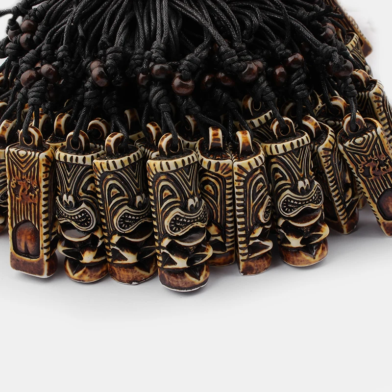 1Pcs Brown/White Faux Yak Bone Tribal Tiki Man Totem Zealand Maori Tiki Totem Amulet Pendant Necklace Jewelry