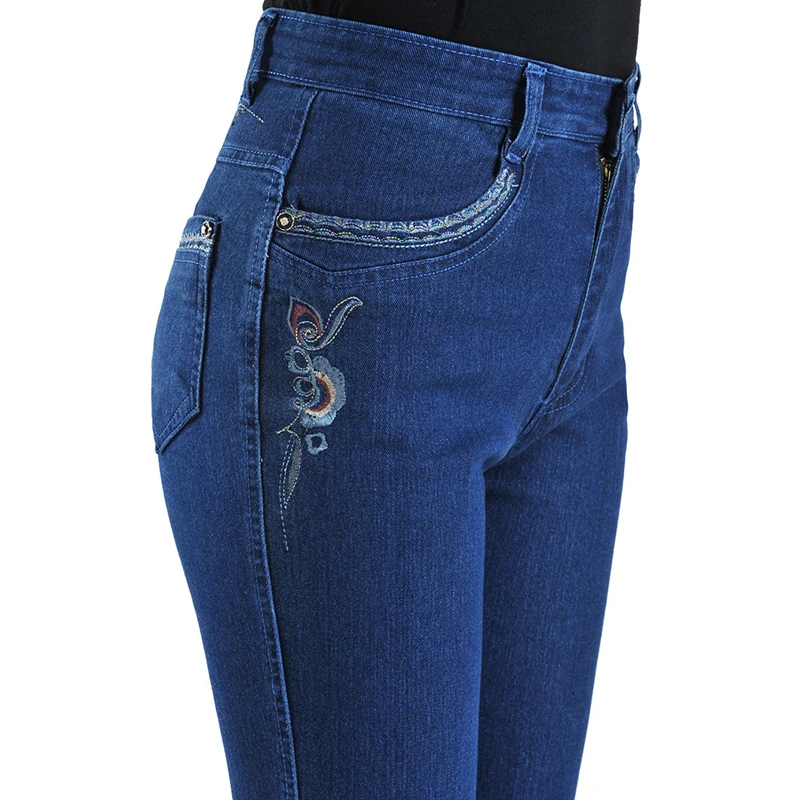 New Fashion Casual Jeans Middle-Aged Women High Waist Trousers Straight Pants Female Embroidery Elasticity Denim Pants
