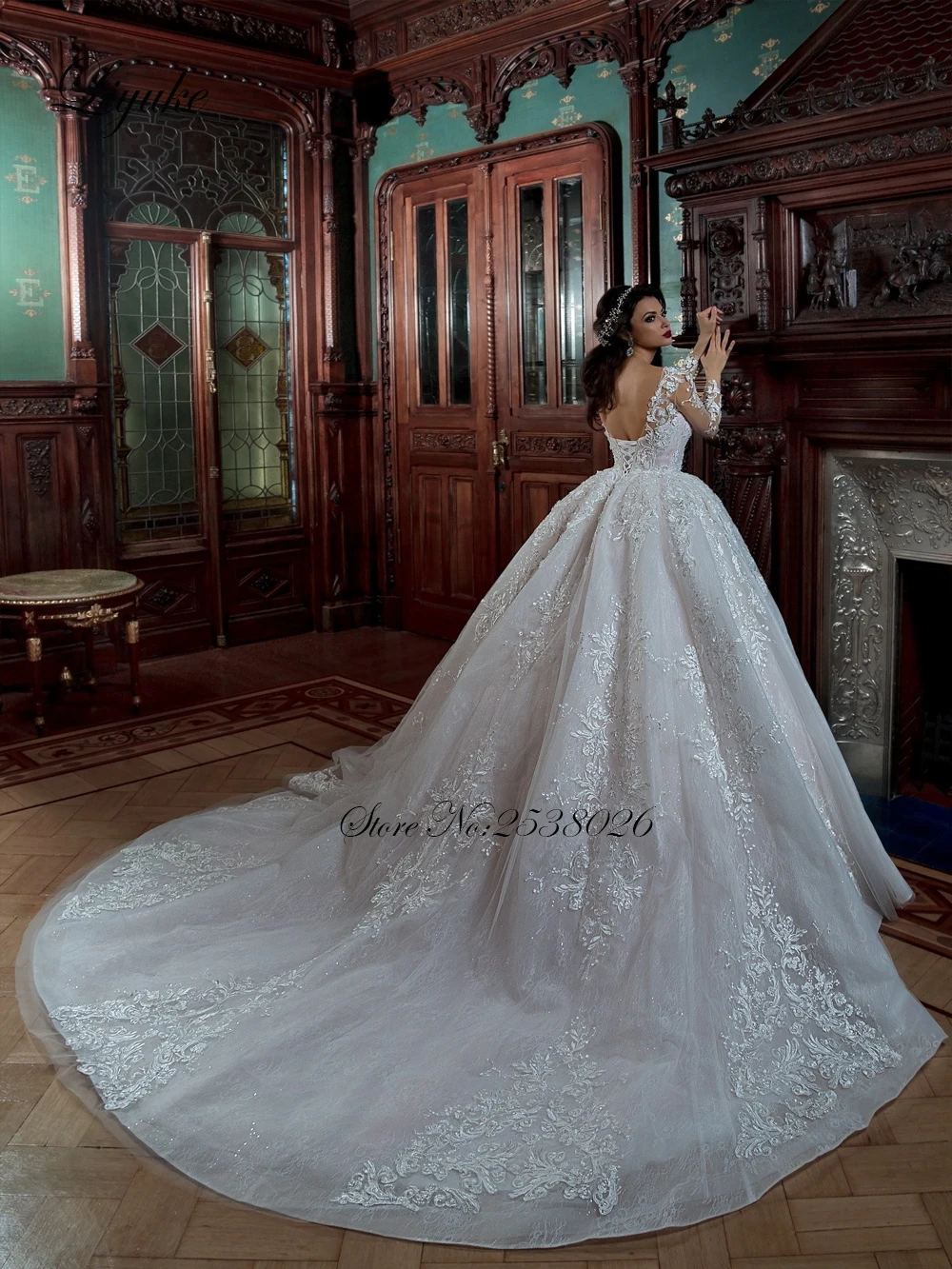 Liyuke Full Sleeve of Ball Gown Wedding Dress White Color With Scoop Neckline Of Court Train Lace Up vestido de noiva