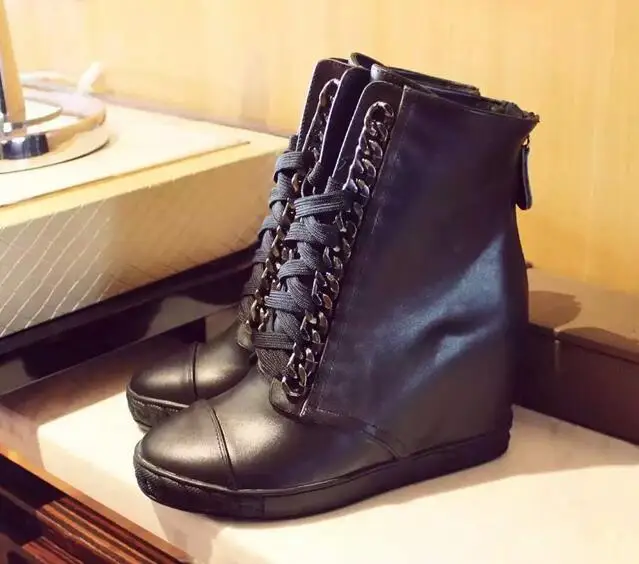

Woman fashion height increasing boots metal chains lace up black/white leather ankle boots wedge heels women short boots shoes