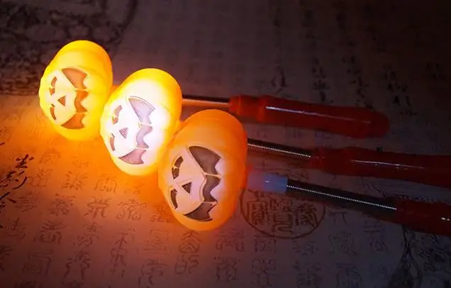 LED Pumpkin Spring Shake Stick Halloween Decor Light Up Ghost witch Magic Wands Glow Sticks Party Favor Prize fancy dress props