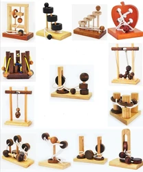 Desk Novelty 3D Wooden Rope Loop Puzzle Mind String Brain teaser Game for Adults Kids