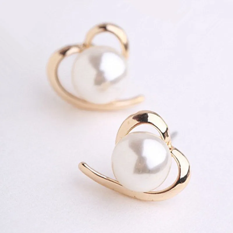 Exquisite Heart Simulated Pearl Stud Earrings For Women Elegant Fashion Classic Small Cute Earring Jewelry Girl Mujer Brincos