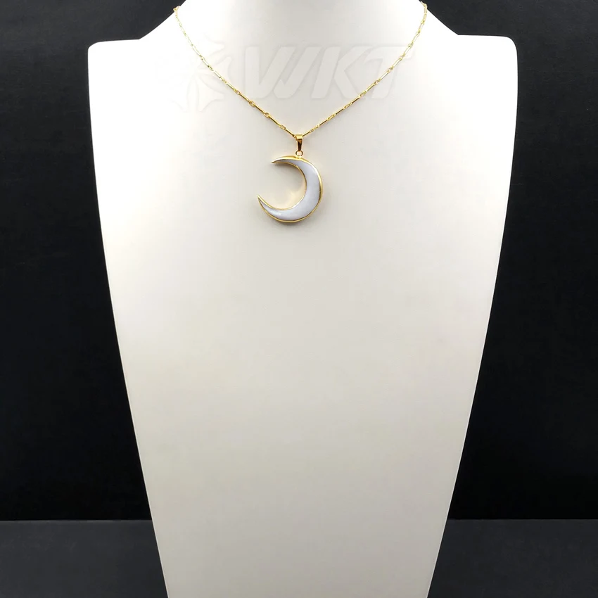 

WT-N972 Wholesale 10 pieces natural shell horn necklace High quality moon necklace gold electroplate for women jewelry 35mm