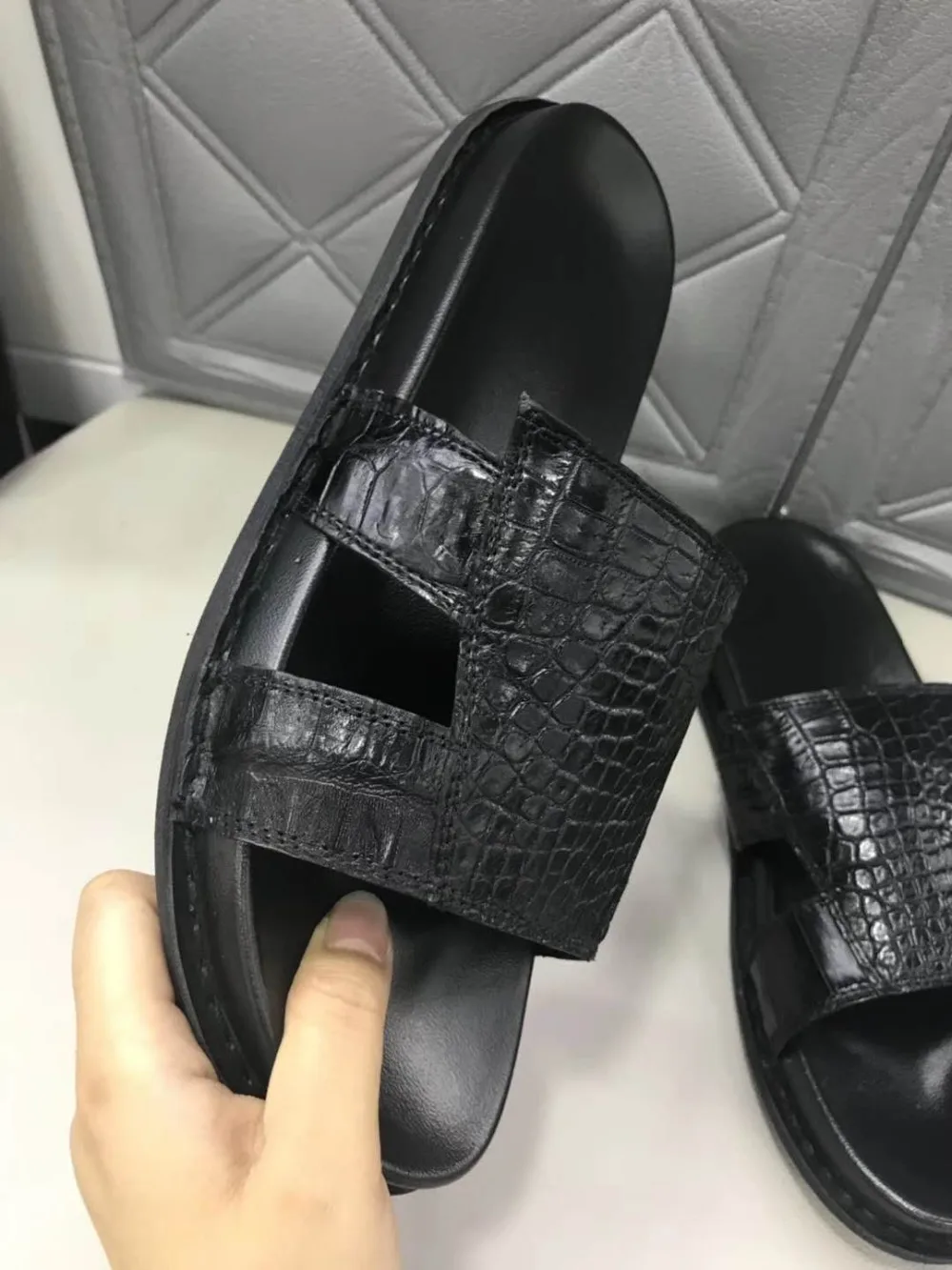 100% Genuine real crocodile skin leather men summer shoe 2019 new design summer men shoe black color cow skin inside cow lining