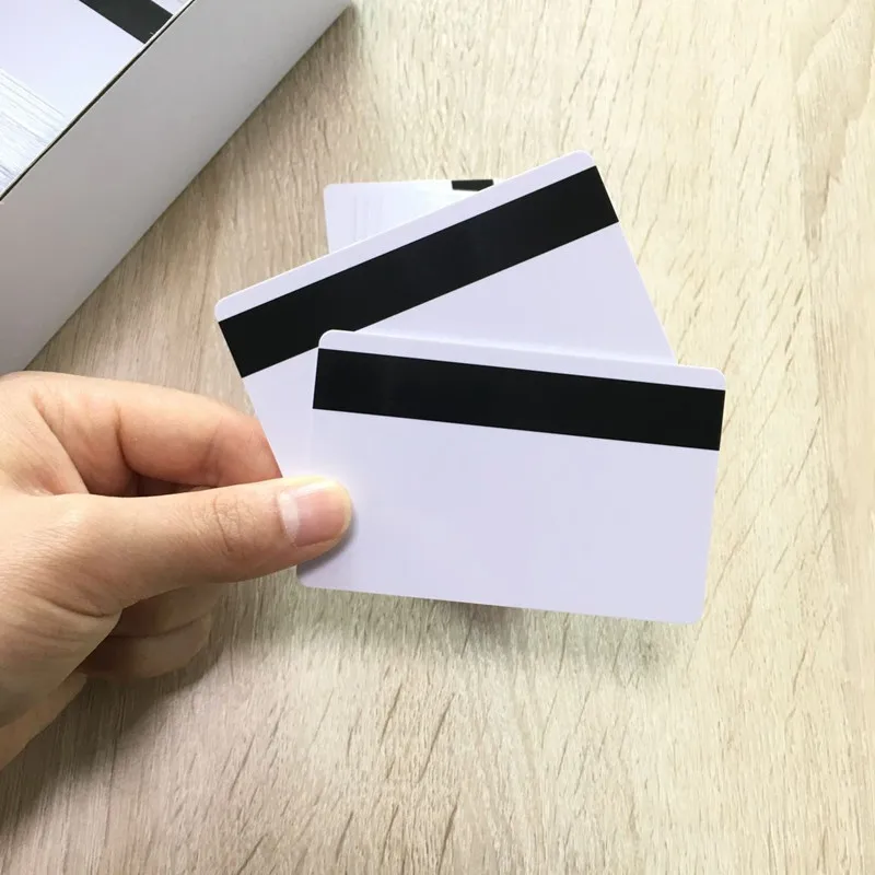 Trắng CR80 PVC C redit Thẻ ISO Hi Co 2750/3000/4000 Oe 3 Theo Dõi Sọc Từ Tính Với có thể in 10 CÁI