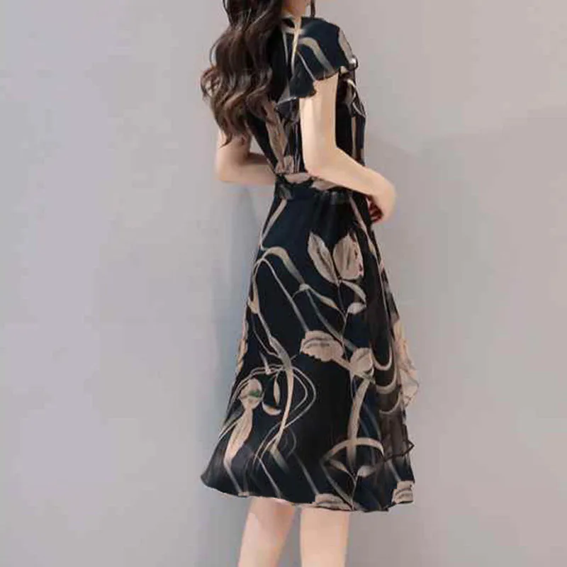 Hot Selling Women Dress Floral Printed A-line Slim Fit U Neck Dress For Summer