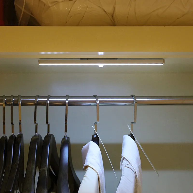 Wireless 20 LED USB Rechargeable Night Light PIR Motion Sensor Light Under Cabinet Wardrobe Closet Kitchen Sensor Light Lamp