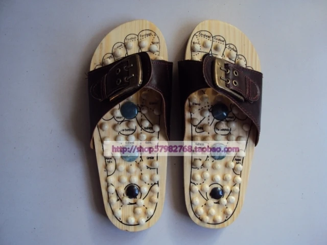 T08 Home shoes protect  Goose egg stone massage acupuncture care foot massage shoes / male female summer sandals and slippers