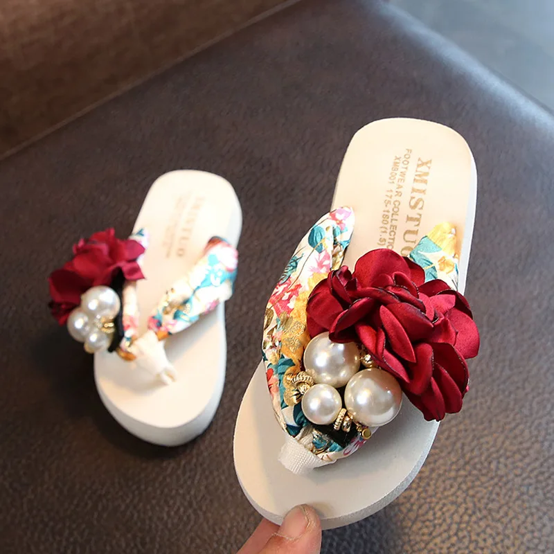 Chanclas antideslizantes para niños y niñas, zapatos de playa a la moda, sandalias de pellizco, zapatillas de flores para mujer, novedad de verano