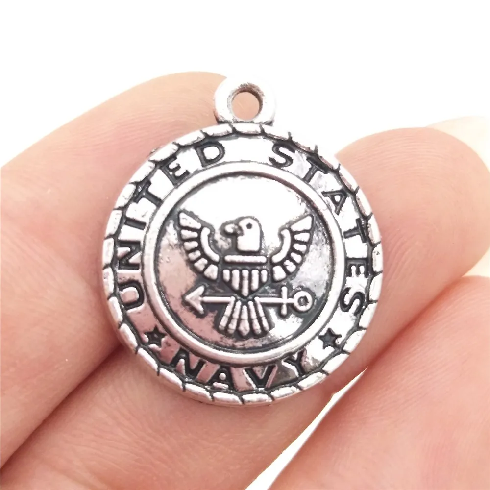 

BULK 30pcs Zinc Alloy Metal USN Navy Charms United States Patriotic Military Medal Pendant 20*23mm 3.2g