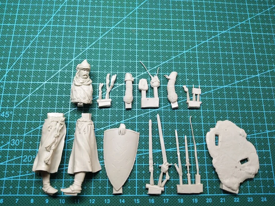 Unpainted Kit 1/24 75mm  Templar Knight- winter  75mm   figure Historical  Figure Resin  Kit Miniature
