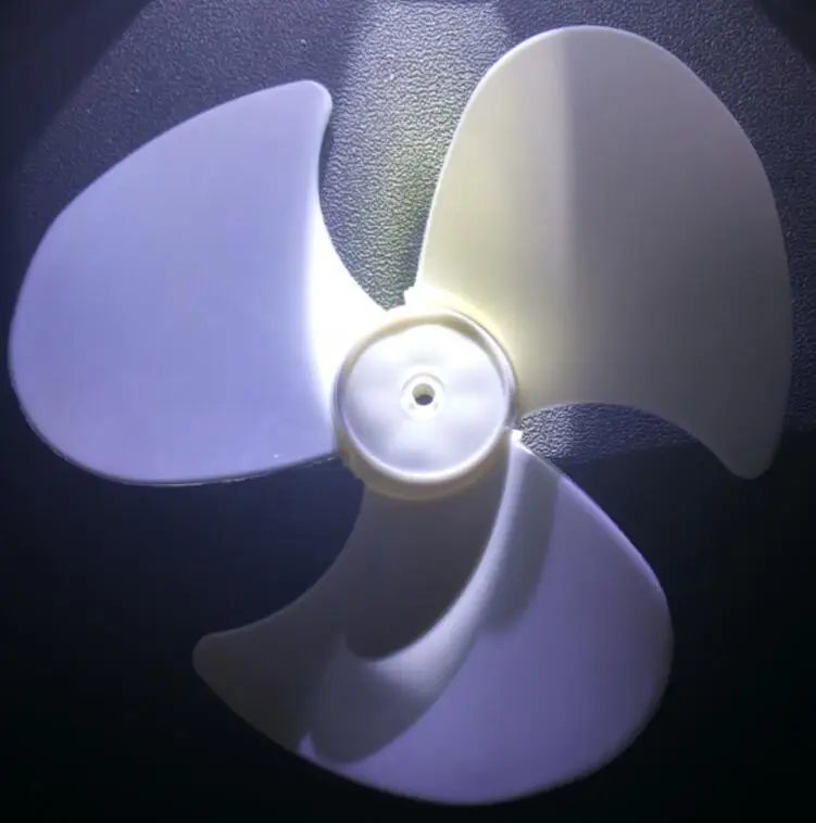 table Fan Parts 100% new white 12-inch fan blade 3 blades 27cm hole 8mm diameter