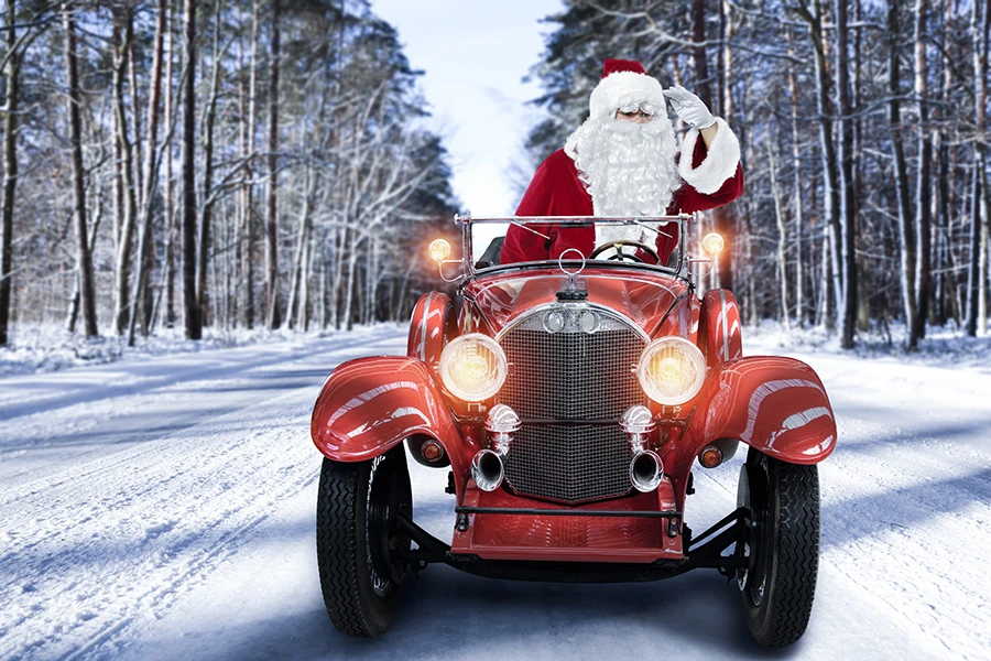 Mehofoto Lustige Fahren Santa Claus Rot Autos Hintergrund Winter Weiß Schnee Im Freien Baum Fotografie Hintergrund 7x5ft Vinyl Polyester