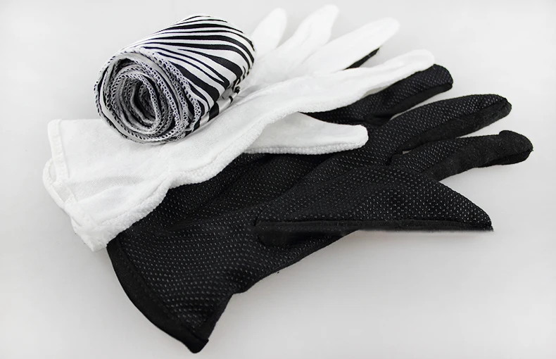 glove to zebra silk close up magic trick professional magician street stage party magia props easy to do