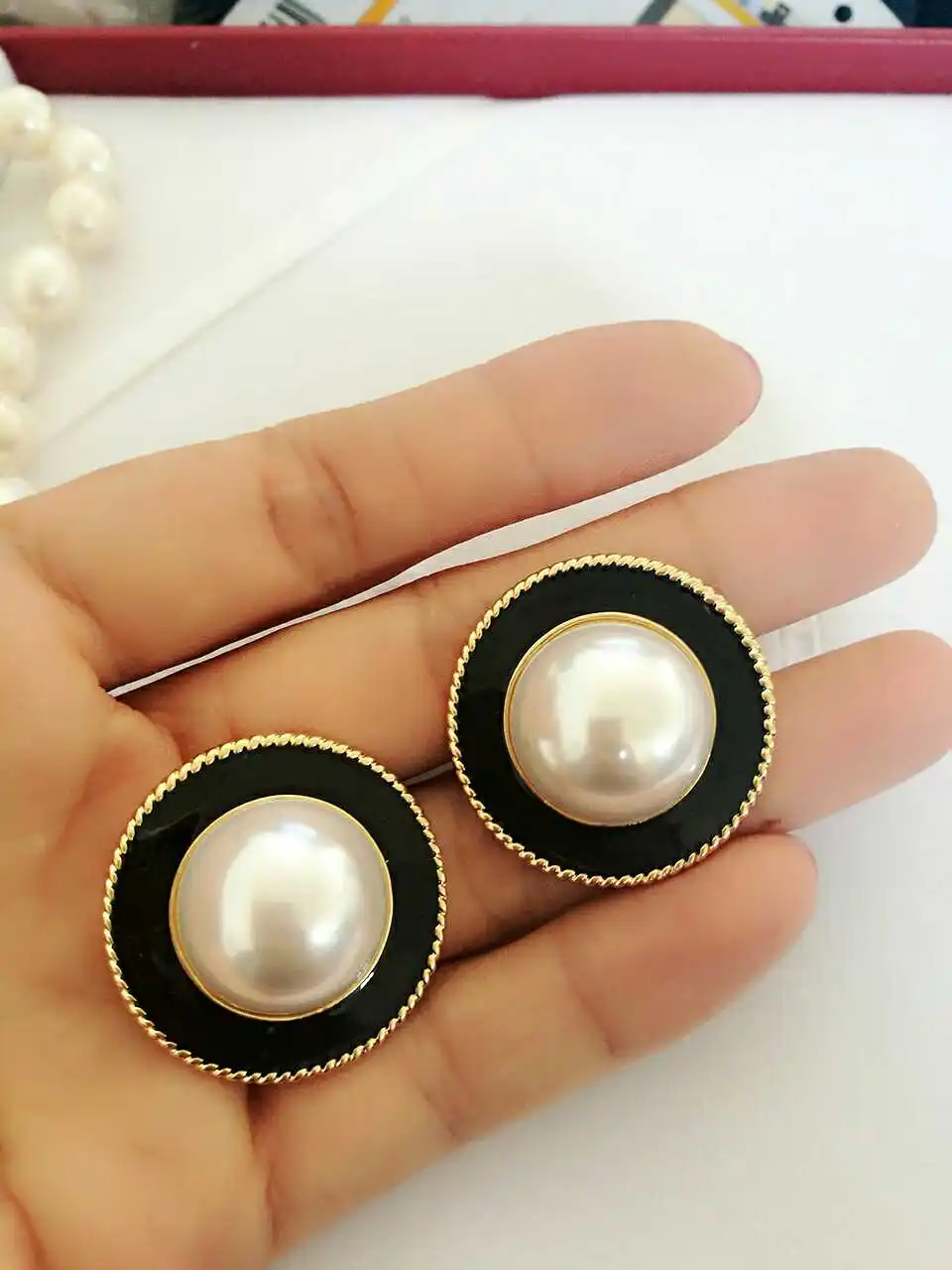 Round Pearl Black Enamel Cute Fashion Clip Earrings Statement Ear Jewelry For Women