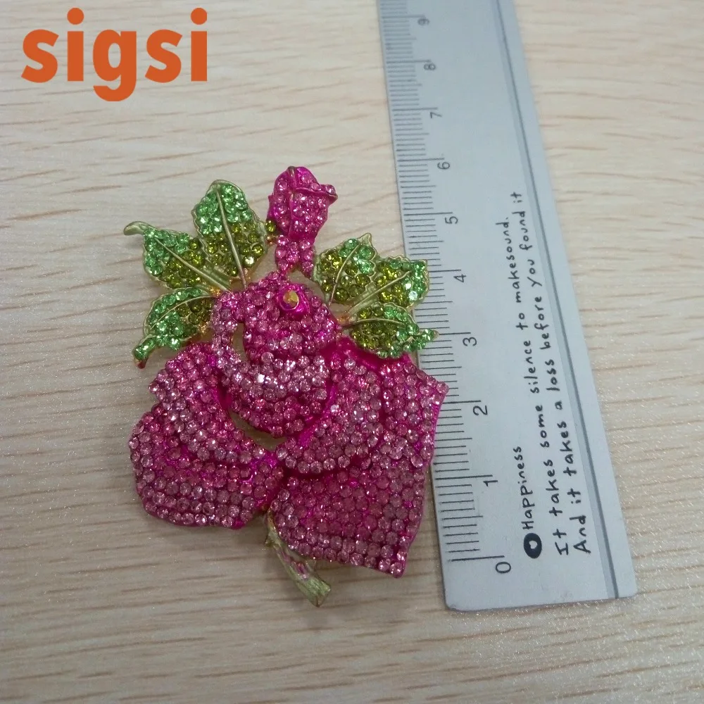 100pcs Fashionable 60mm pink rose shape crystal brooch elegant jewelry pin for wedding invitation gift