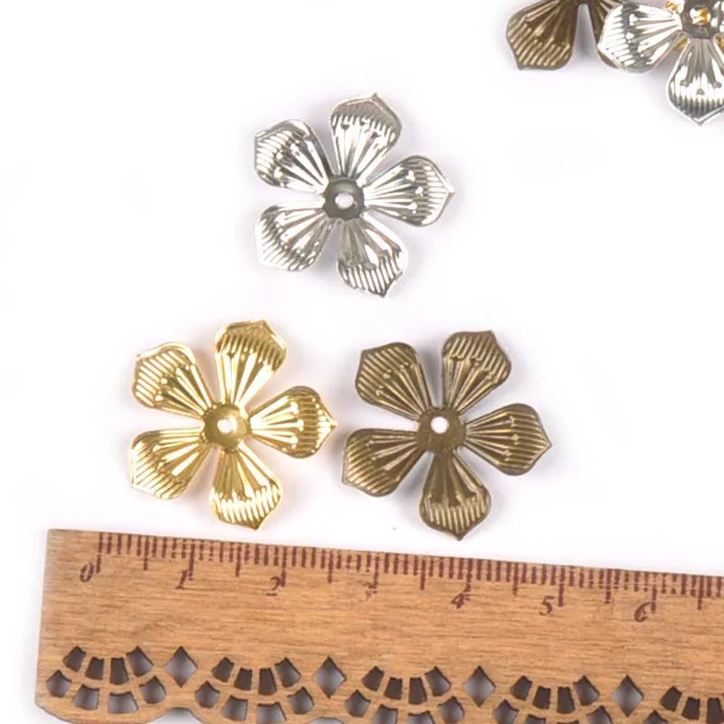 3 Colors Metal Crafts Flower Filigree Wraps Connectors Embellishments For Diy Handmade Scrapbooking Home Decor 50Pcs 22mm YK0742