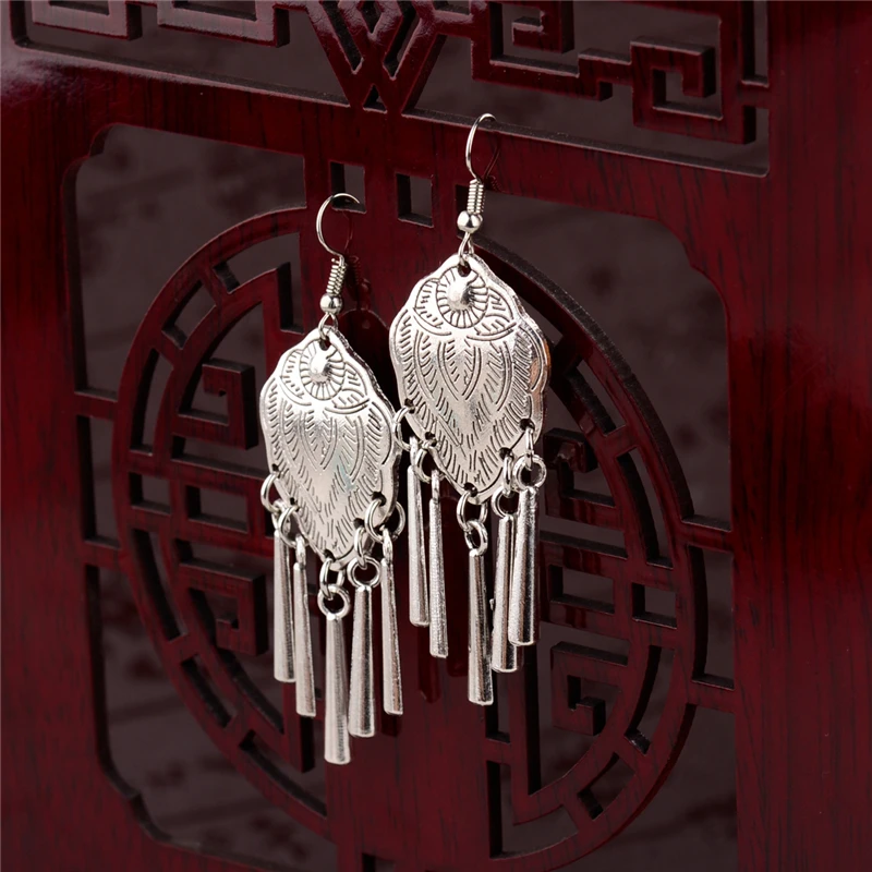 2020 Ethnic Indian Women\'s Flower Hollow Gypsy Silver Color Drop Earrings Cylindrical Tassel Boho Tribal Jewelry India Jhumki