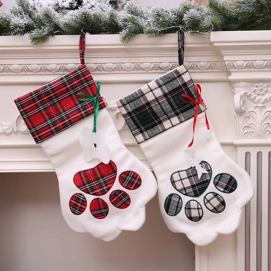 

Plaid Paw Stocking Christmas Gift Bags Burlap Christmas Stockings Wholesale 100 pcs/lot Plaid Dog Paw Xmas Sock Fast Shipping