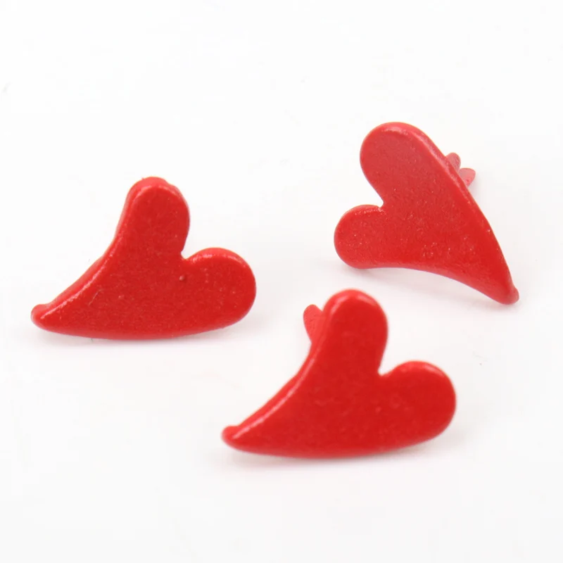 Rosso Bianco Cuore Rivetti di Abbellimento di Scrapbooking di Fissaggio Rivetti Artigianato In Metallo Per Le scarpe Decorazione 50 pz