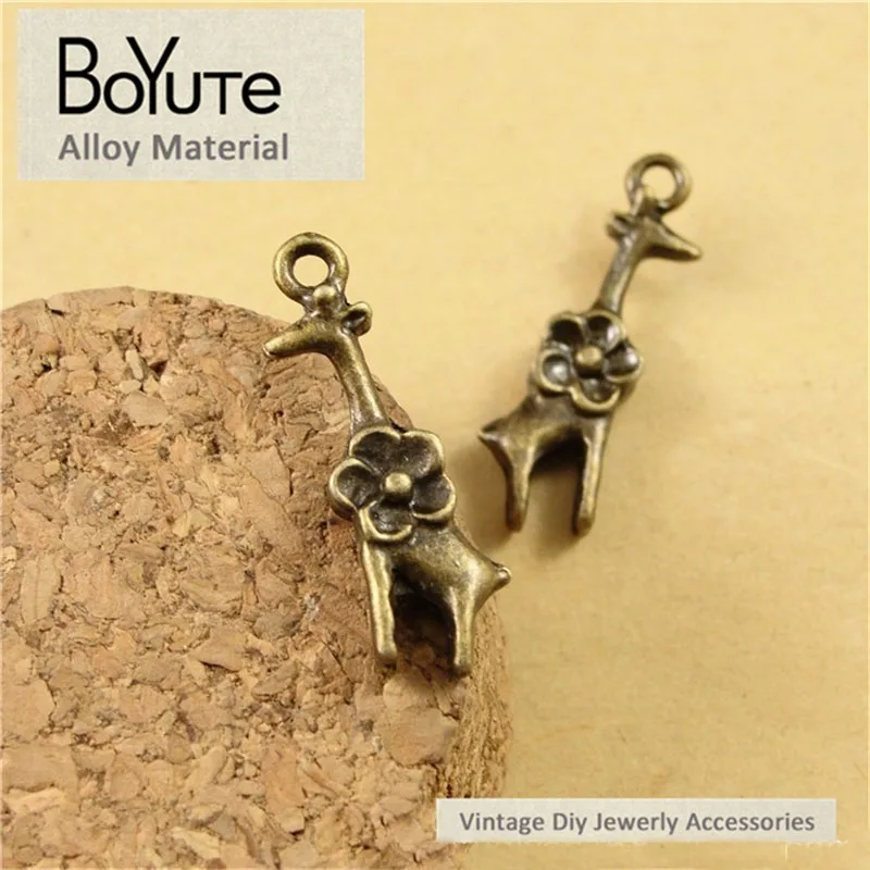 BoYuTe (100 Pieces/Lot) 20*7MM Antique Bronze Plated Zinc Alloy Sika Deer Charms Diy Metal Pendant Jewelry Making