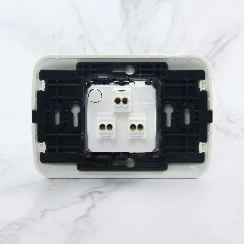 Israel Standard 118mm PC Panel Outlet 16A Three-hole Wall 1Gang Single Socket High Quality Plug With Grounding Safety