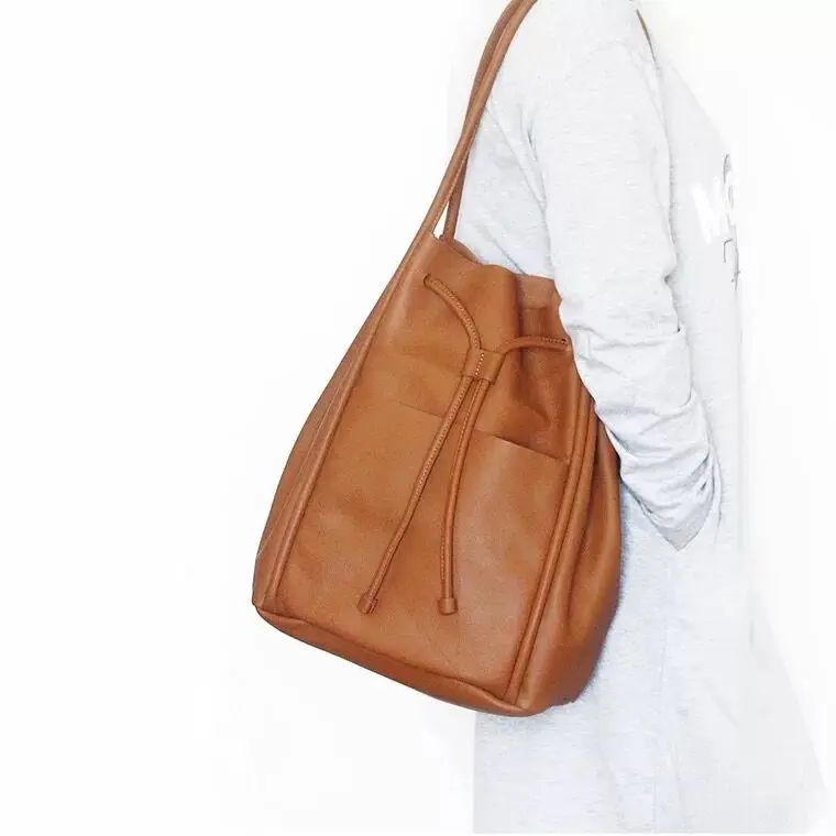 

MESOUL Genuine Leather Shoulder Bag Designer Handbags Women Bags Fashion Big Bucket Bag Large Capacity Casual Tote Bag Female