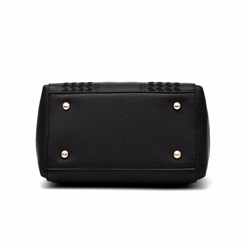 Women’s Embroidered Messenger Bag