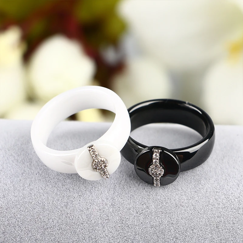 2019 Women Female Party Jewelry Rings Round Flat Cabochon Crystal Zircon Decorate Noble Fashion Ceramic Rings For Women Jewelry