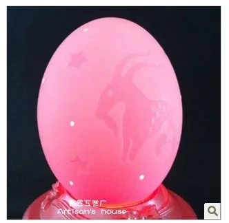 Luminous Capricorn European royal birthday gift Christmas music box carved the Qixi Festival boyfriend girlfriend classmates