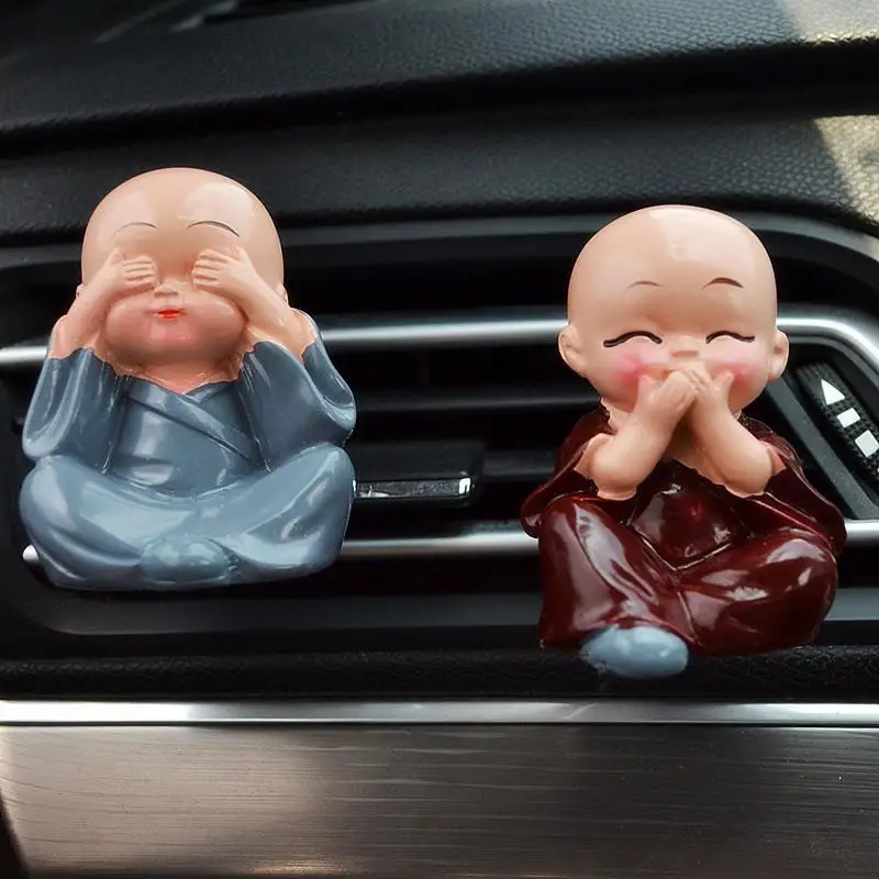 Car Ornaments 4Pcs/Set Resin Monks Maitreya Buddha Kung Fu Doll Air Freshener Automotive Fragrance Vents Clip Auto Interior