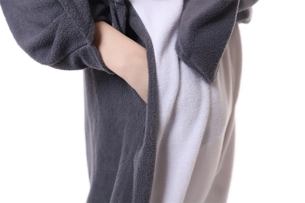HKSNG ใหม่ผู้ใหญ่สัตว์สีเทาเพนกวิน Onesie Kigurumi ชุดนอนการ์ตูนสีเทาขนแกะเครื่องแต่งกาย Jumpsuits คริสต์มาสของขวัญสำหรับผู้หญิงผู้ชาย