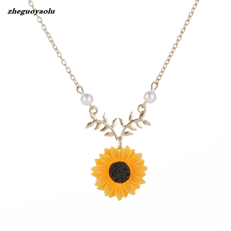 Delicate Sunflower Pendant Necklace For Women Creative Imitation Pearls Leaves Jewelry Necklace Clothes Accessories